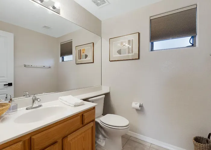 Kierland Greens L Gated Community L Pool L Hot Tub L Gym Apartment *